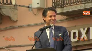 Conte parla in dialetto pugliese