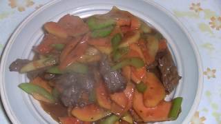 Beef Stir Fry With Papaya  (Unusual Chinese Cooking)  Cooking With Fruit