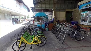 ร้านเช่ารถจักรยานปั่นเล่นริมฝั่งโขง นครพนม Bicycle rental shop for cycling along the Mekong side