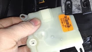 NO HEAT: 2002-2010 Ford Explorer Clicking Temp Blend Actuator Removal