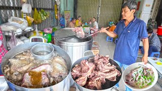 Ly Kỳ Quán Phở Gần 20 Năm Không Tên Không Bảng Hiệu Ẩn Trong Hẻm Mà Muốn Ăn Phải Chờ Tới Dài Cổ