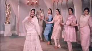 Mere Mehboob(1963)-Jaaneman Ek Nazar Dekh Le (Lata Mangeshkar, Asha Bhonsle)