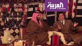 محمد بن سلمان يلتقي رئيس الوزراء الياباني في خيمة بالعلا