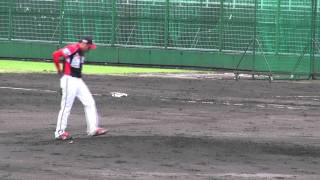 20110527  山中智貴（FD）　徳島戦・高知市営球場　３回表　横から