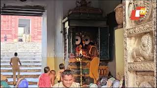 Watch divine aarati of Lord Patitapabana in Puri