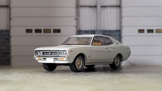 TOMYTEC LV-N242a | Nissan Laurel Hardtop 2000SGX