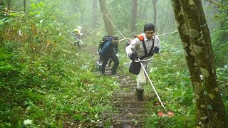 子供たちも一緒に「薬萊山」登山道の草刈り作業～🎵´22