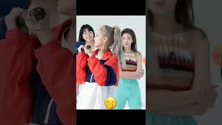 itzy members playing High striker #itxy #kpop