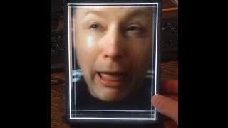 Limmy Looking Glass Portrait 3D