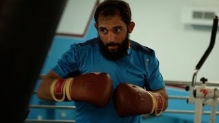 Former UFC Welterweight Champion Johny Hendricks Heavy Bag Circuit