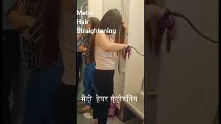 Delhi Metro Hair Straightening Straightener | Delhi metro viral video #ytshorts #facts #viral #delhi