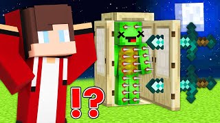 JJ Investigates What Happend with Mikey - in Minecraft (Maizen Mizen Mazien)