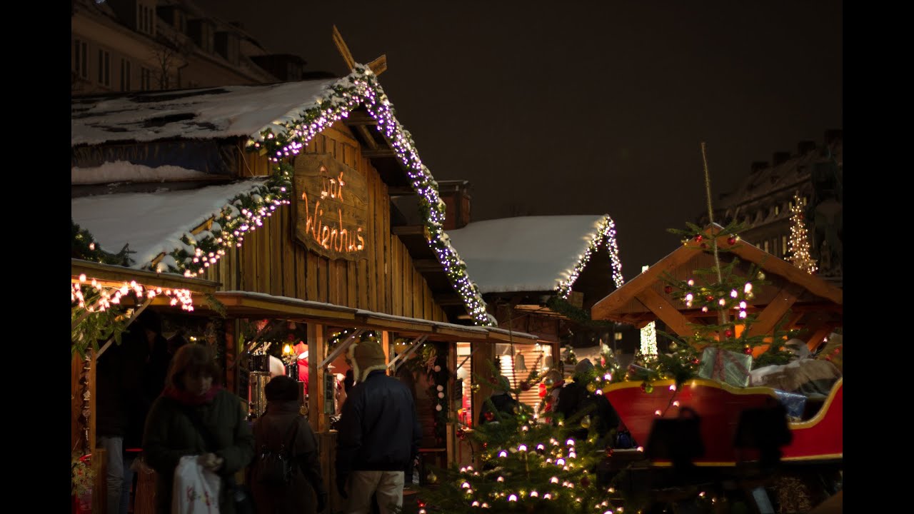 A 5 Minute Tour Through Copenhagen's Central Christmas Market - YouTube