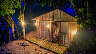 Camping hujan deras || Membangun rumah tanah di hutan pinggir sungai