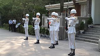 20200429慈湖陵寢(Cihu Mausoleum)海軍儀隊『陸戰儀隊』交接(Changing of the Guard)