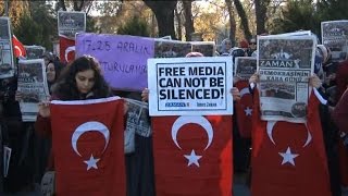 Protests in Turkey over arrests of anti-Erdogan media