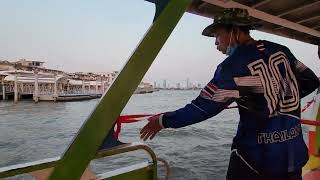 Taking a Ferry from Tha Tien Pier ท่าเรือท่าเตียน to Wat Arun Pier วัดอรุณ Bangkok Thailand