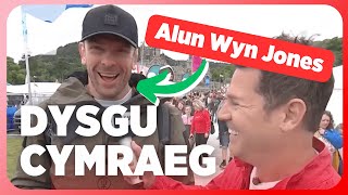 Siarad Cymraeg 🏴󠁧󠁢󠁷󠁬󠁳󠁿 | Is this Alun Wyn Jones FIRST EVER Welsh language interview?! | #Urdd2025