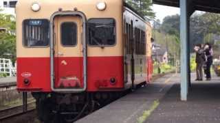 20130404 小湊鉄道　桜が舞う馬立駅