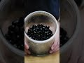 Fermenting black soybeans into black bean paste