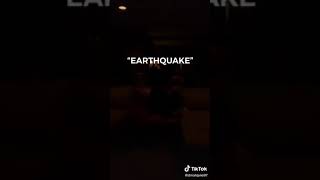 Earthquake-Prank