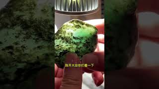 小六天空蓝石头做鸡蛋大的蛋面？#翡翠 #珠宝首饰 #天空蓝 #高冰翡翠 #戒面 #大头翡翠