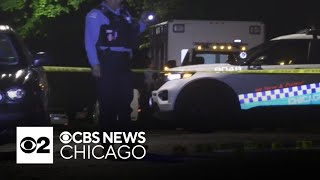 2 hurt, one critically in Chicago Far South Side shooting