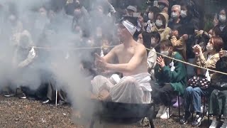 久渡寺で修験者が荒行に挑む！津軽火性三昧法会