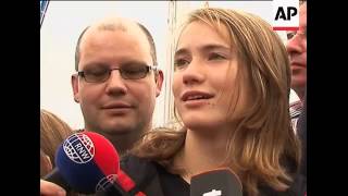 14-year-old Dutch sailor girl heads out to sea