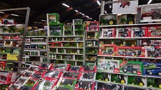 Diecast Hunting in Europe ‼️ Biggest Diecast Tractor Farm model event in the world 🤯 #diecast #farm