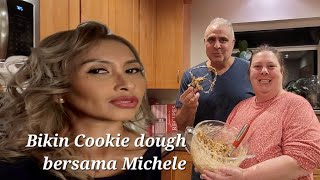 Pak Gregg  dan Michele bikin Cookie Dough yg bikin ngakak.