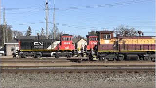 Wisconsin Central SW1500s Switching Stevens Point -Run 8, Smoke, and EMDs roaring!!-