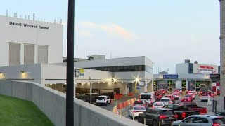 Deal reached to end strike at Canadian border