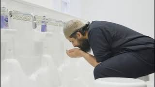 Performing Wudu with WuduMate