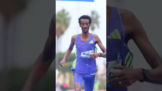 Yomif Kejelcha - Half Marathon World Record 57'30\