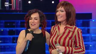 Alessia Macari interpreta Alexia: "Dimmi come..." - Tale e Quale Show 27/10/2017 Alessia Macari interpreta Alexia: "Dimmi come..." - Tale e Quale Show 27/10/2017
