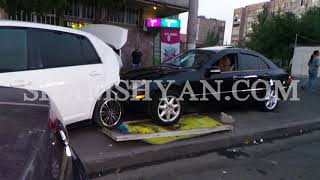 Շղթայական ավտովթար. «Երևան Մոլ»-ի մոտ Mercedes-ը բախվել է Nissan-ին, վերջինն էլ՝ Mistubishi-ին