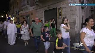 Adrano. La festa di San Pietro. Ieri sera la processione del simulacro