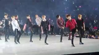 WANNA ONE @ KCON LA 2017 DAY 2 | Energetic/Burn It Up/Never/Pick Me (Nayana) (FANCAM)