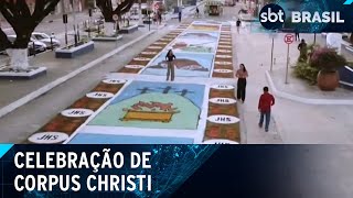 Corpus Christi é celebrado com tapetes coloridos por todo o país | SBT Brasil (30/05/24)