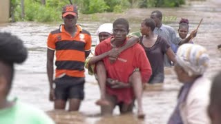 Kenya floods kill nearly 200 in past month