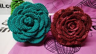 bolsa con rosa tejida a crochet