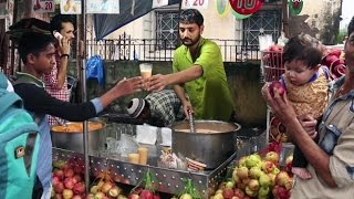 Indian Street Food - Street Food in Mumbai - Bismillah Juice Centre