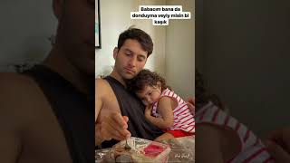 Gamze Erçel storysinde kerem Bürsin'nin Eli Hande Erçel ve Kerem Bürsin Mavi'yı görmeye gittiler