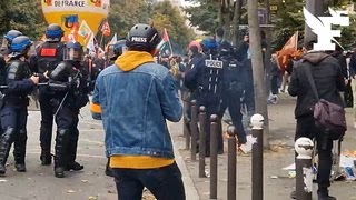 🔴Grève: les images des débordements en marge du cortège parisien