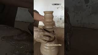 कुम्हार ने बनाया खूबसूरत बर्तन  The potter made a beautiful vessel @Thegolualwar #clay #shorts