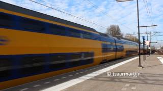 [NS] VIRM 9587 en 9413 arriveren te Leiden Centraal 24-04-2013