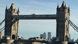 Tower Bridge Christmas Market | London Tour