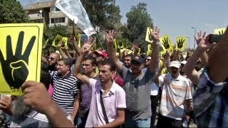 مصر :اشتباكات دامية بين متظاهرين ورجال الأمن في الإسكندرية