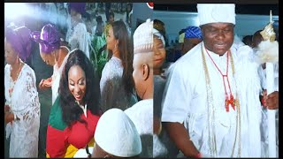 Ooni Of Ife's Sister \u0026 Husband Bow Down To Greet Ooni As He Storm Their Birthday Party At His Palace